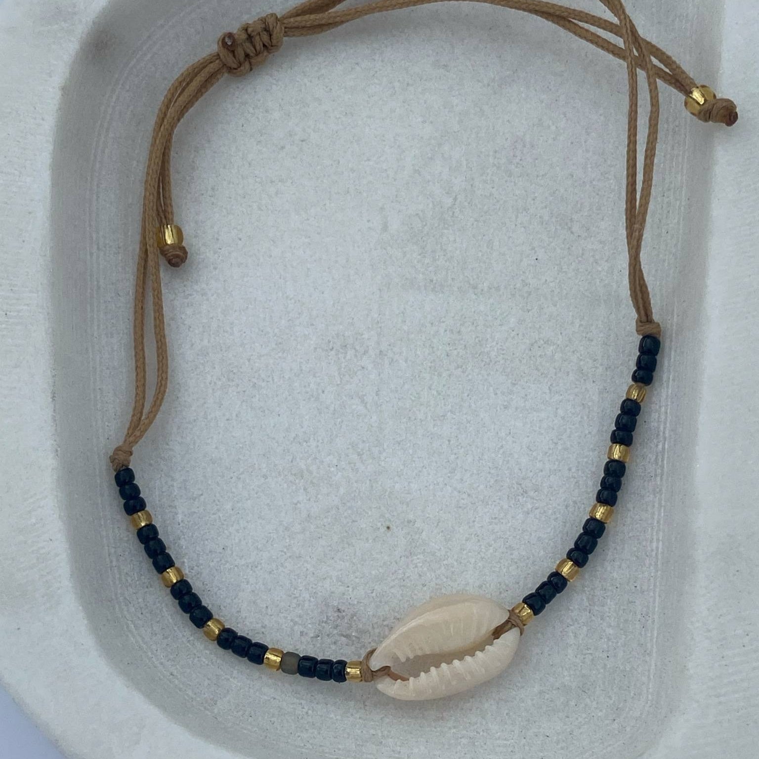 Cowrie Shell Bracelet-Bracelet-Southern Jewewellery Co.-Southern Goods Co.