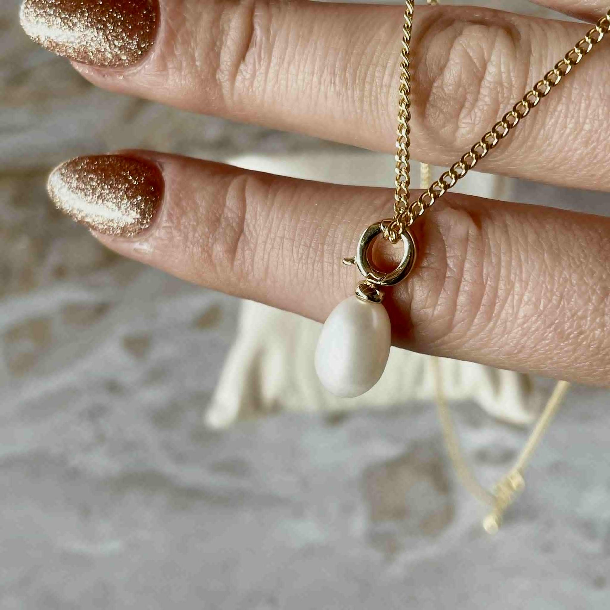 Pearl Clip Necklace-Necklace-Southern Jewewellery Co.-Southern Goods Co.