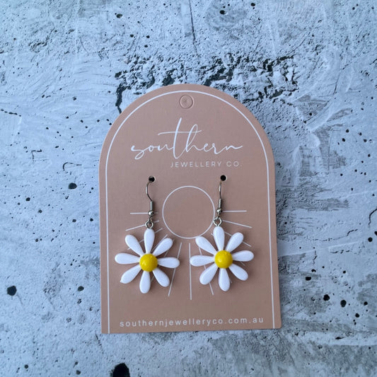 Vintage White Daisy Earrings-Earrings-Southern Jewewellery Co.-Southern Goods Co.